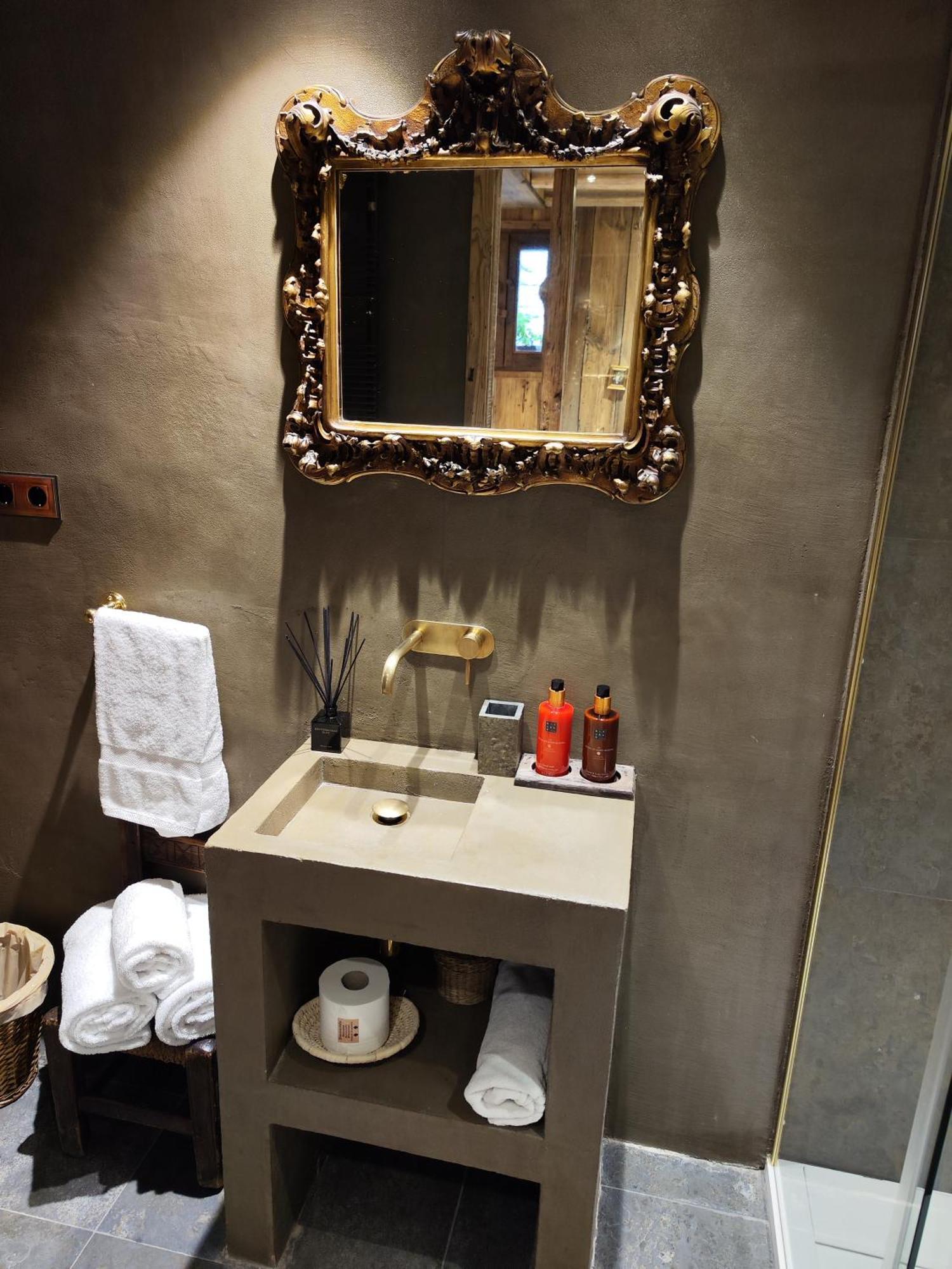 Apartamentos El Rincon De Usana Zona Zero Aínsa Dış mekan fotoğraf